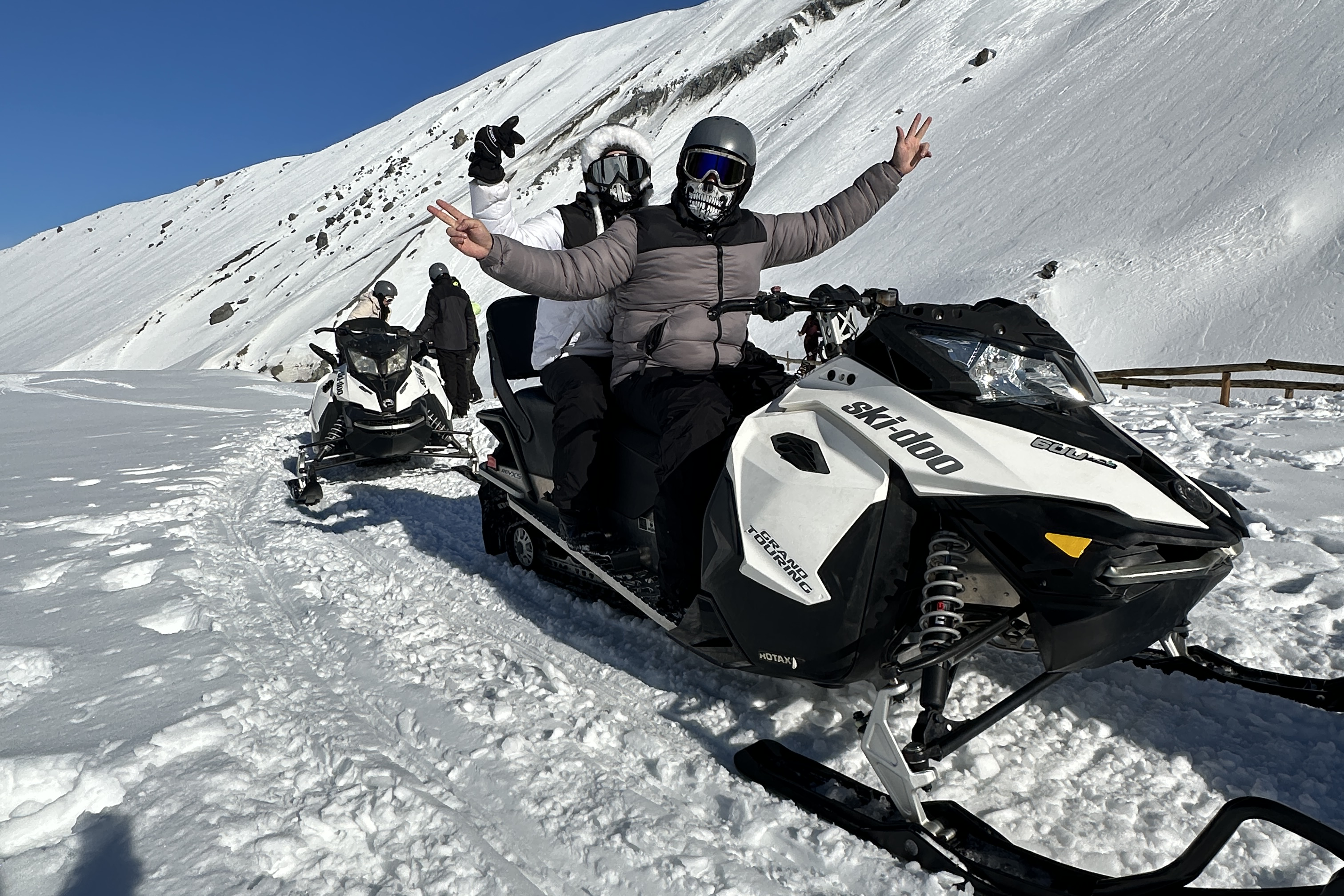 MOTONIEVE cajón del Maipo 